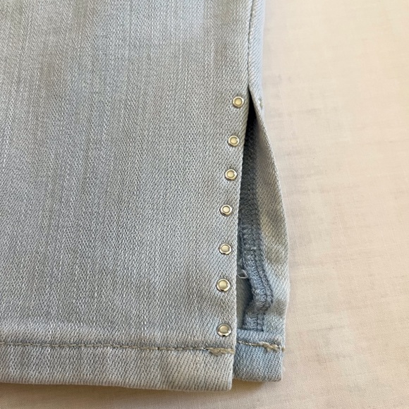 Levis Classic Crop light wash jeans size 8 - Picture 10 of 15